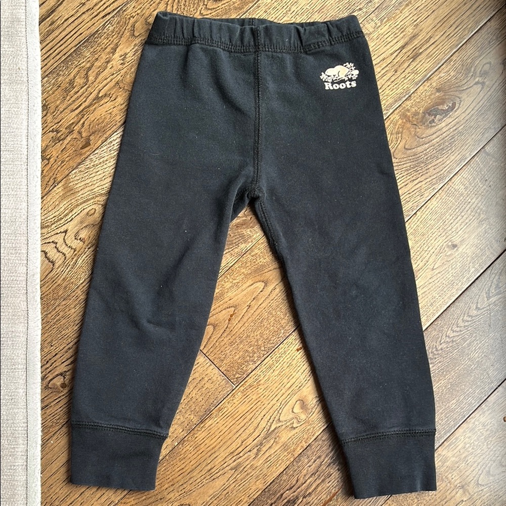 4/$20 ROOTS 2T black leggings